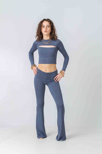 Old Faith Long Sleeves in Dark Blue Bamboo