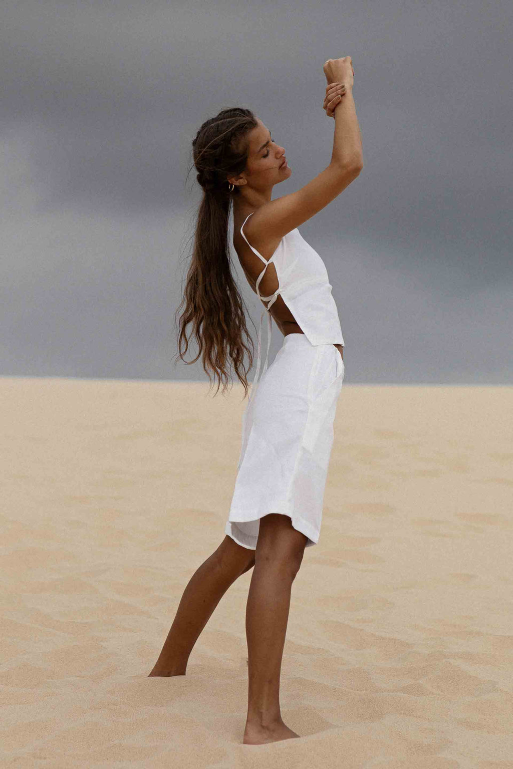Satori Short in White Linen